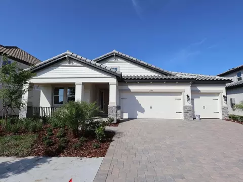 1743 Drummond Pt, Zephyrhills, FL 33541