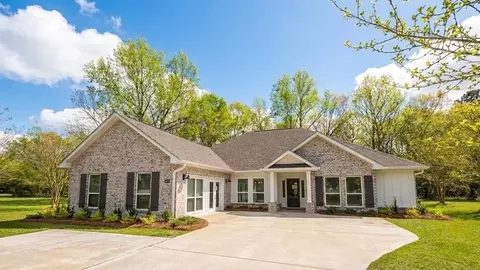 Exterior - 10663 Mcleod Rd, Mobile, AL 36695 photo 3 of 9