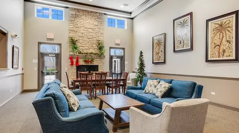 View/Area - 621 Lismore Cir, Elgin, IL 60124 photo 1 of 7