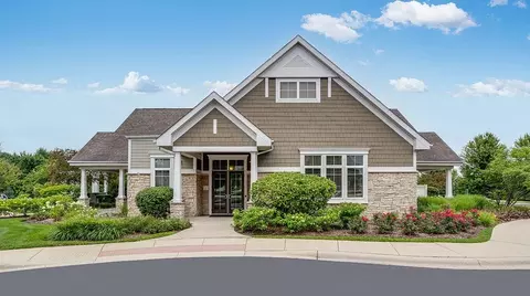 Exterior - 621 Lismore Cir, Elgin, IL 60124 photo 4 of 5