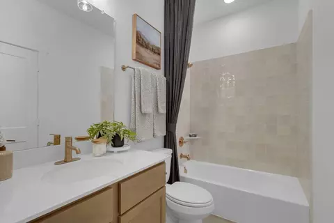 Bath - 5222 Wittenberg Way, Spring, TX 77379 photo 4 of 4