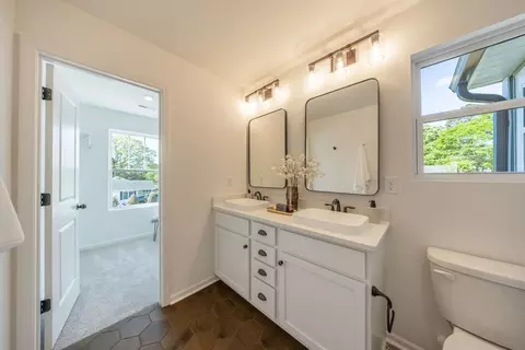 Bath - 4612 Monterrico Dr, Lancaster, SC 29720 photo 2 of 4