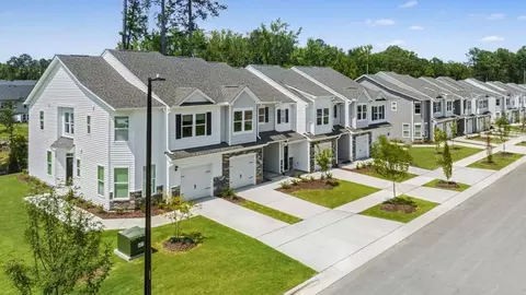 View/Area - 1808 Hinesley Dr, Durham, NC 27703 photo 3 of 4