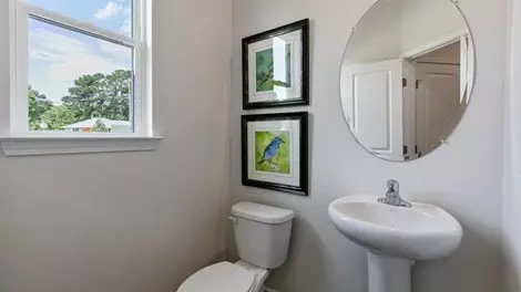 Bath - 1808 Hinesley Dr, Durham, NC 27703 photo 8 of 10