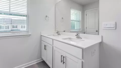 Bath - 1808 Hinesley Dr, Durham, NC 27703 photo 2 of 10