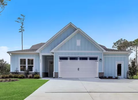 2067 Rosin Dr, Southport, NC 28461