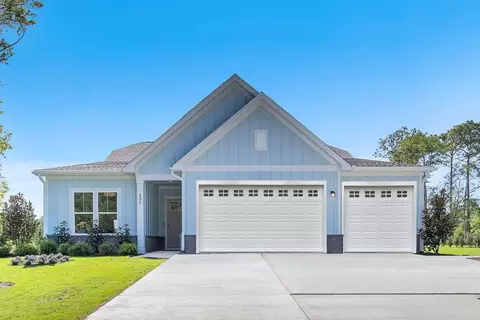 2067 Rosin Dr, Southport, NC 28461