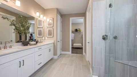 Bath - 1009 Tassleflower Trl, Saint Cloud, FL 34771 photo 5 of 17