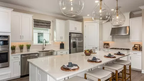 Kitchen - 1009 Tassleflower Trl, Saint Cloud, FL 34771 photo 27 of 48