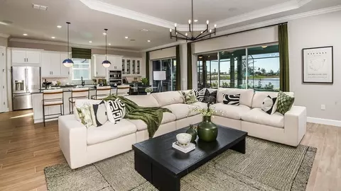 Living - 1009 Tassleflower Trl, Saint Cloud, FL 34771 photo 6 of 6