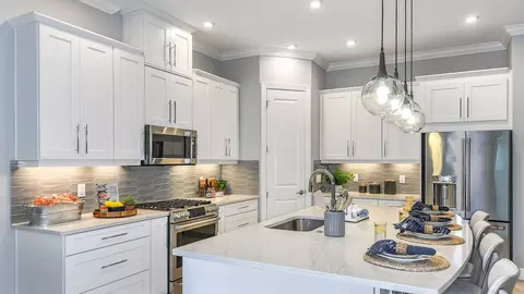 Kitchen - 1009 Tassleflower Trl, Saint Cloud, FL 34771 photo 21 of 48