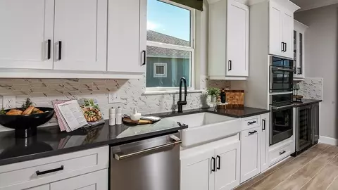 Kitchen - 1009 Tassleflower Trl, Saint Cloud, FL 34771 photo 13 of 13