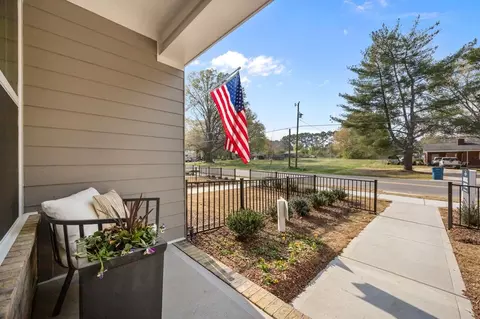 Exterior - 19030 Wilberforce Way, Davidson, NC 28036 photo 3 of 4