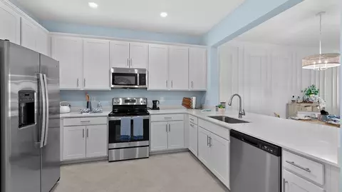 Kitchen - 15330 Jadestone Dr, Punta Gorda, FL 33982 photo 1 of 5