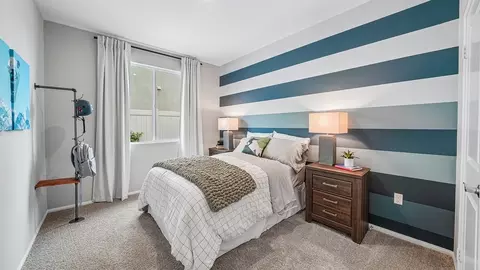 Bedroom - 31359 Vine Leaf Ct, Winchester, CA 92596 photo 3 of 11