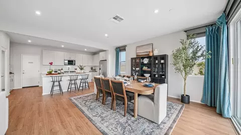 Dining - 31359 Vine Leaf Ct, Winchester, CA 92596 photo 3 of 3