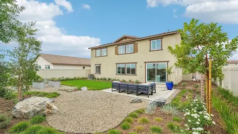 Exterior - 31359 Vine Leaf Ct, Winchester, CA 92596 photo 6 of 6