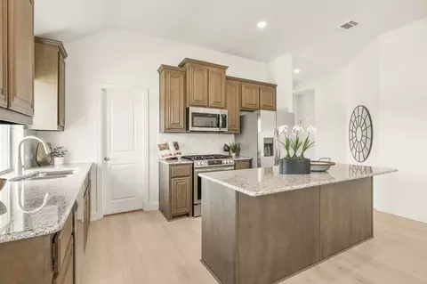 Kitchen - 1804 Hickory Chase Ln, Anna, TX 75409 photo 4 of 4