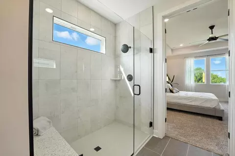 Bath - 1225 Saddle Ct, Raymore, MO 64083 photo 1 of 1