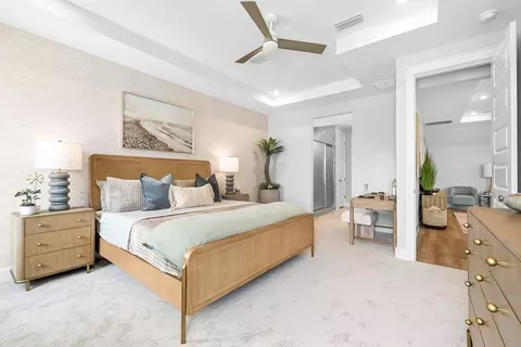Bedroom - 2705 Buckridge Dr, Cincinnati, OH 45233 photo 2 of 10
