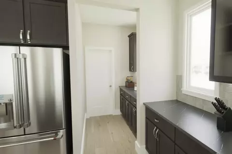 Entry Way - 2705 Buckridge Dr, Cincinnati, OH 45233 photo 7 of 7