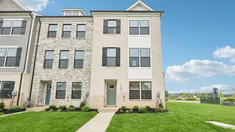 34 Valegro St, Charles Town, WV 25414
