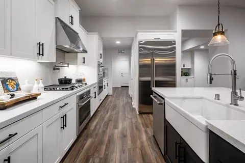 Kitchen - 1518 Beacon Dr, Beaumont, CA 92223 photo 2 of 3