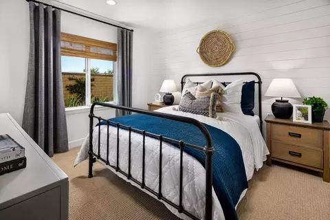 Bedroom - 1518 Beacon Dr, Beaumont, CA 92223 photo 3 of 5