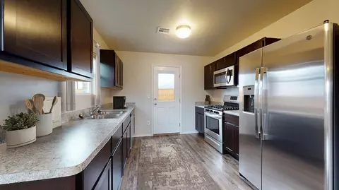 Kitchen - 792 Camden Loop, Calera, AL 35040 photo 1 of 4