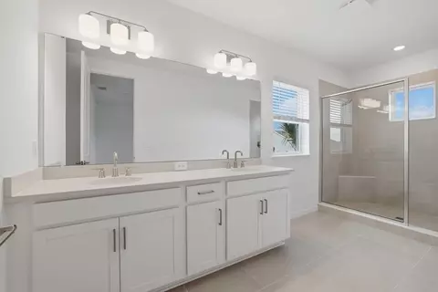 Bath - 14258 Sawmill St, Parrish, FL 34219 photo 1 of 3
