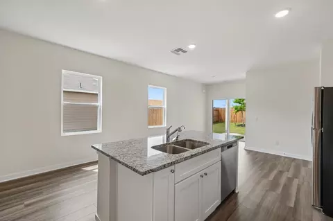Kitchen - 105 Dirty Harry, Jarrell, TX 76537 photo 1 of 2