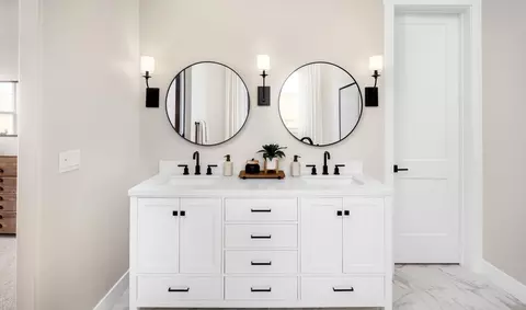 Bath - 1128 Olive Hill Rd, Paso Robles, CA 93446 photo 1 of 2