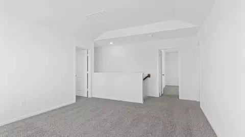 Entry Way - 13 Robin Ct, Angleton, TX 77515 photo 3 of 7