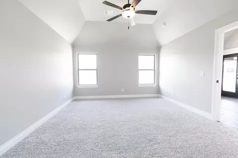 Bedroom - 932 Hydrangea Way, Edmond, OK 73034 photo 1 of 6