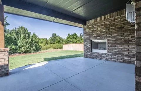 Exterior - 932 Hydrangea Way, Edmond, OK 73034 photo 16 of 23