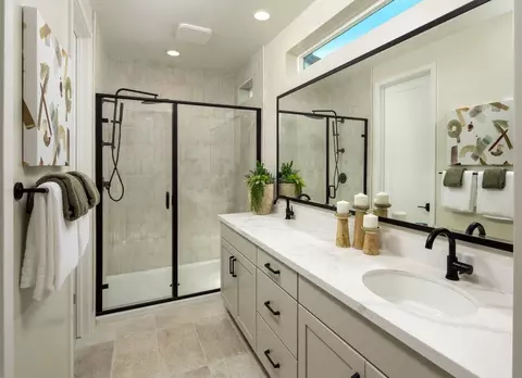 Bath - 185 Gali Way, Napa, CA 94558 photo 3 of 4