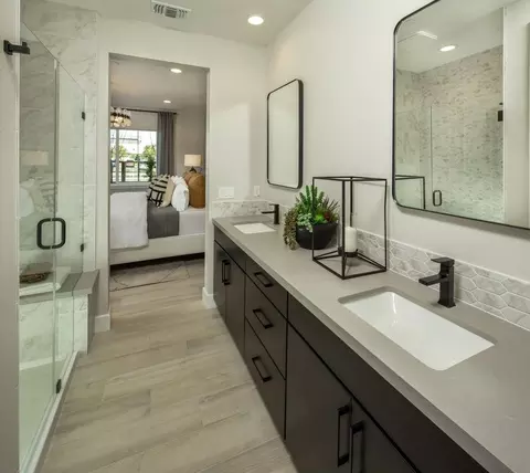 Bath - 185 Gali Way, Napa, CA 94558 photo 4 of 4