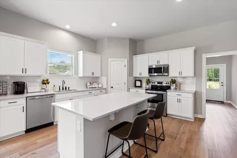 Grant Crossing, Marrero, LA 70072 photo 4