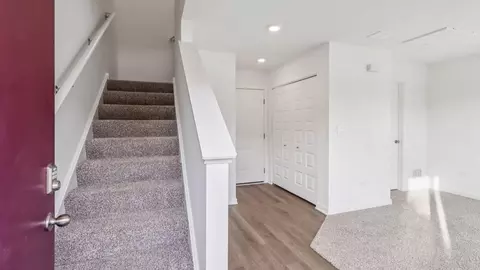 Entry Way - 210 Summit Pl, Lombard, IL 60148 photo 1 of 6