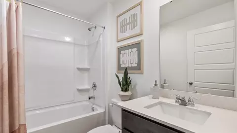 Bath - 73 Flagstick Ln, Bunnell, FL 32110 photo 3 of 7