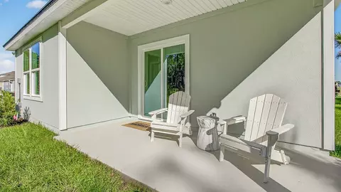 Exterior - 73 Flagstick Ln, Bunnell, FL 32110 photo 2 of 12