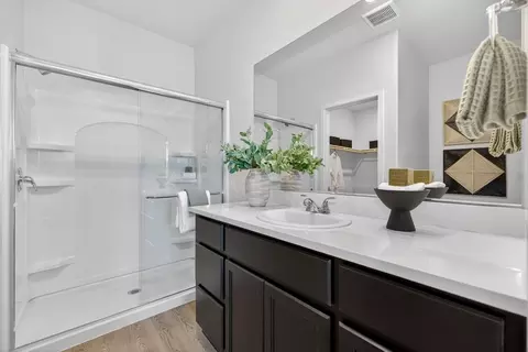 Bath - 2545 Model Way, Roseville, CA 95747 photo 1 of 4