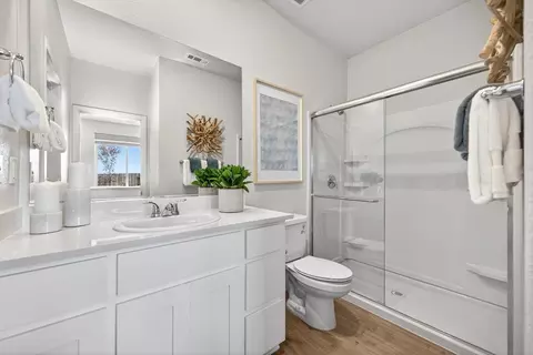 Bath - 2545 Model Way, Roseville, CA 95747 photo 4 of 4