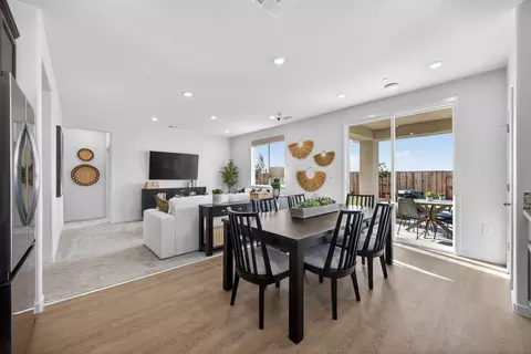 Dining - 2545 Model Way, Roseville, CA 95747 photo 1 of 3
