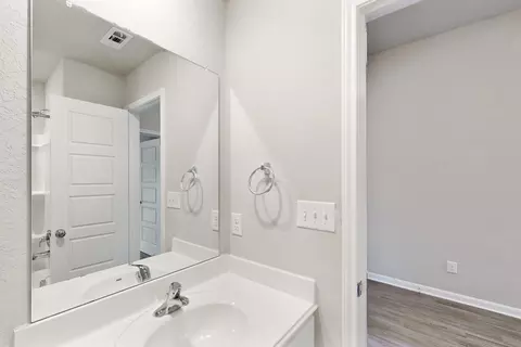 Bath - 4802 Rayos Ter, Von Ormy, TX 78073 photo 1 of 2