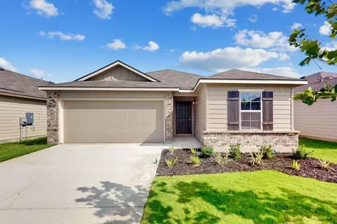 4802 Rayos Ter, Von Ormy, TX 78073