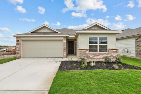 Exterior - 4802 Rayos Ter, Von Ormy, TX 78073 photo 2 of 13