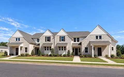 1753 Woodland Pines Ln, Auburn, AL 36830