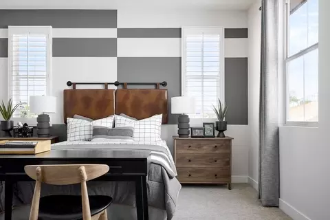 Bedroom - 1660 Amanda Gln, Escondido, CA 92029 photo 2 of 4
