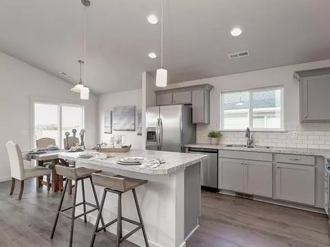 Kitchen - 9427 S Stonefly Ave, Kuna, ID 83634 photo 4 of 12